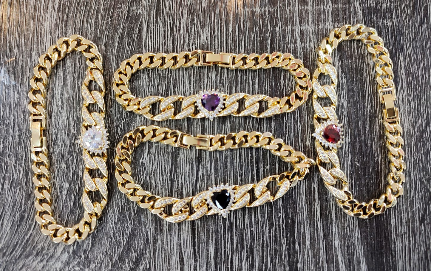 PULSERA DE CORAZON CON ESLABON