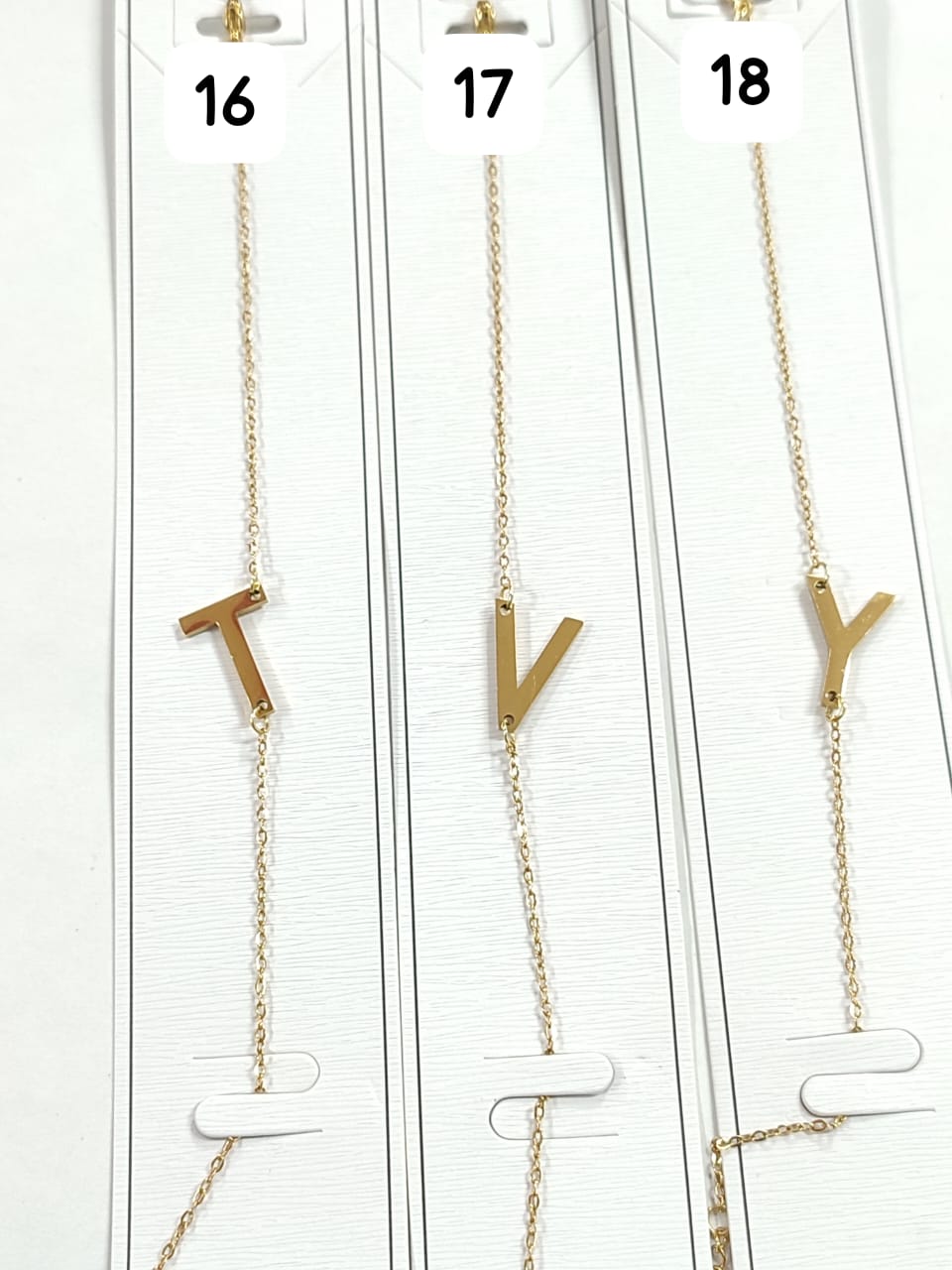 PULSERAS CON INCIALES