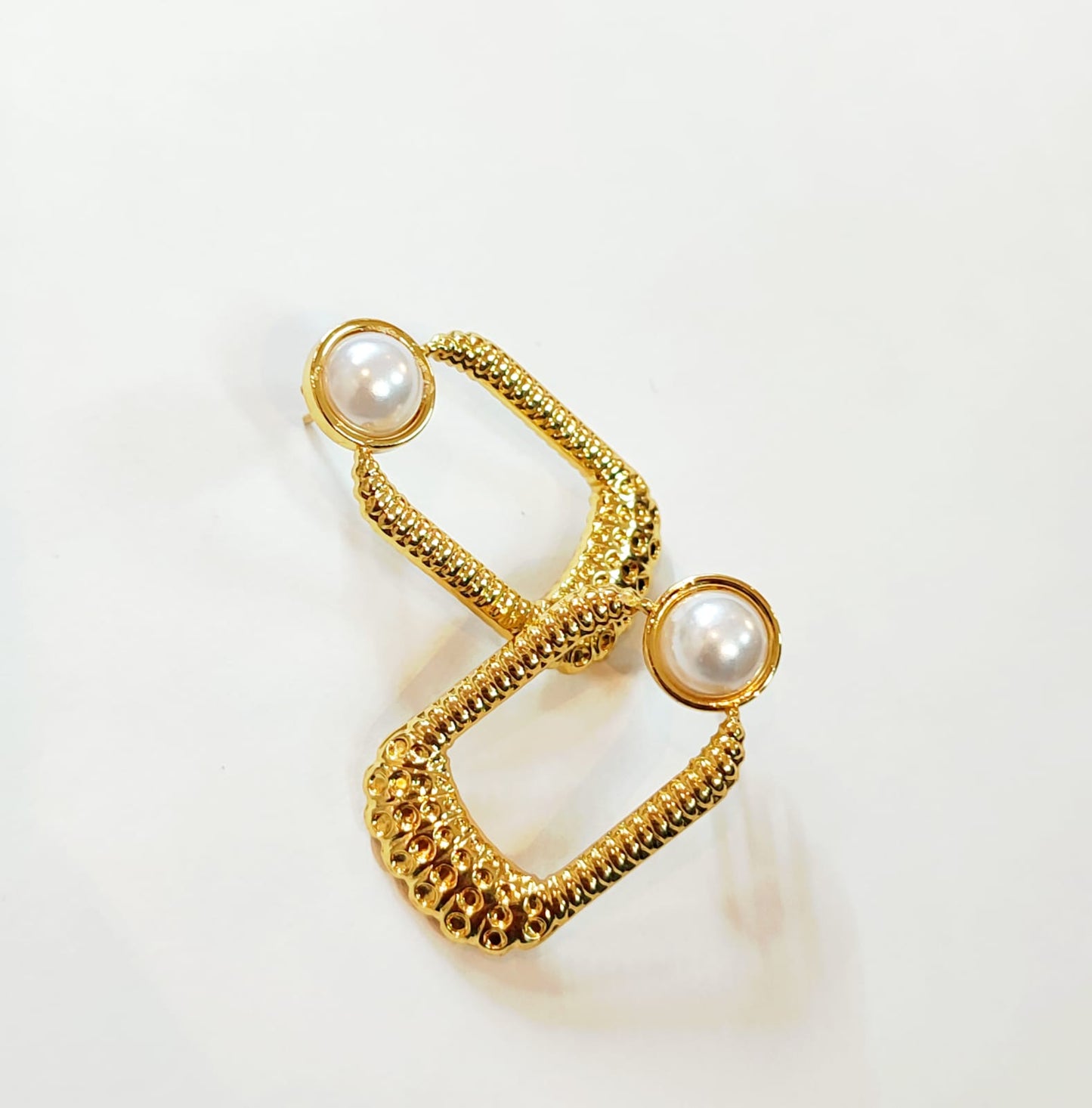 ARETE DE ACERO CON PERLA