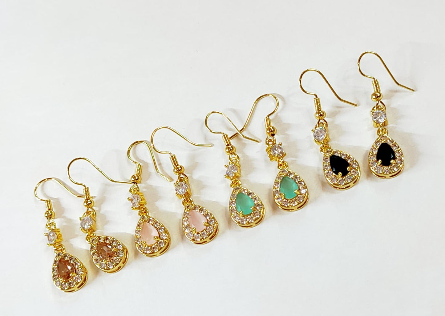 ARETE MEDIO LARGO DE GOTA